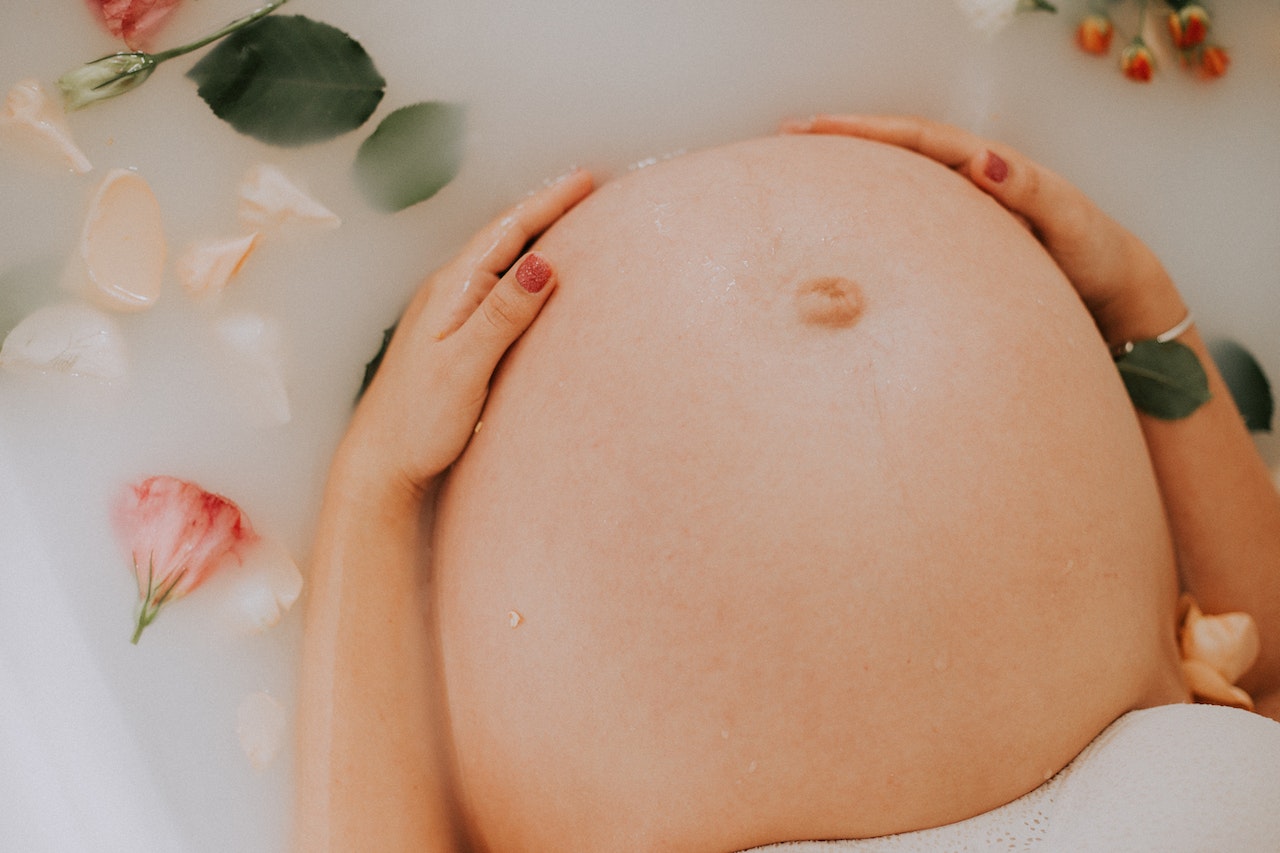 pregnant 